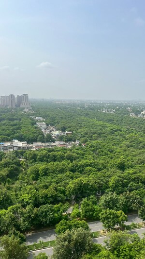 Master Bedroom in 2 BHK Apartment at Migsun Ultimo, Omicron Iii Greater Noida – for Sale