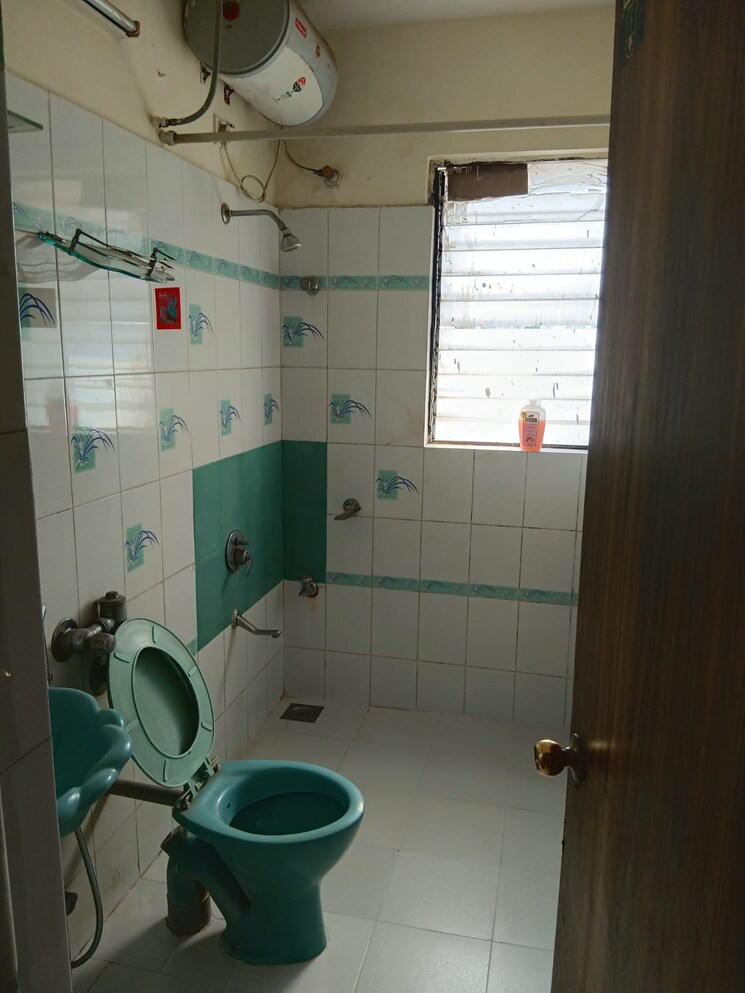 Bathroom, landmark-garden 1 Bedroom 680 Sq.Ft. Apartment In Kalyani Nagar Pune 8804962