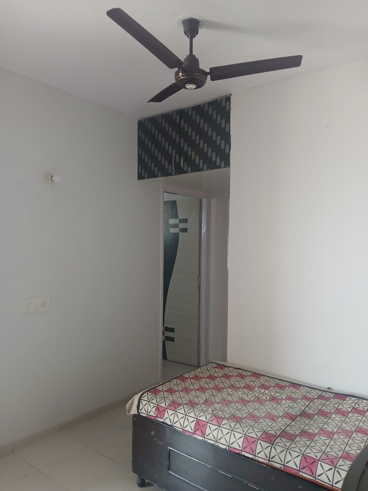 Bedroom, shiv-sai-ozone-park 3 Bedroom 1261 Sq.Ft. Apartment In Sector 86 Faridabad 8804916