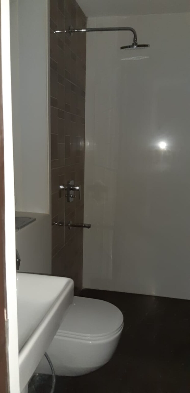 Bathroom, lodha-kiara 2 Bedroom 932 Sq.Ft. Apartment In Worli Mumbai 8805023