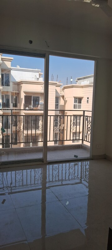 2 BHK Apartment For Rent in Signature Global Proxima, Sector 89