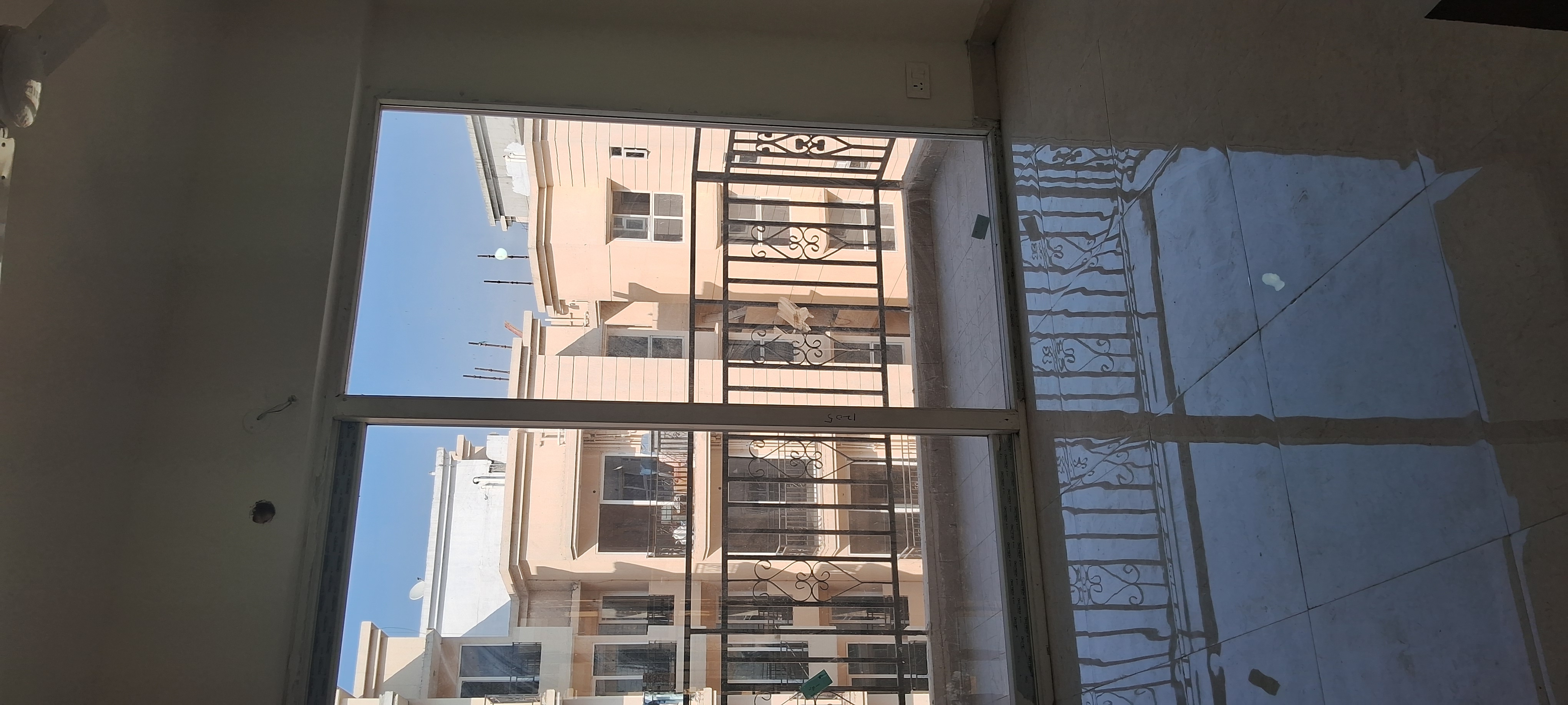 2 BHK + Extra Room Apartment For Rent in Signature Global Proxima