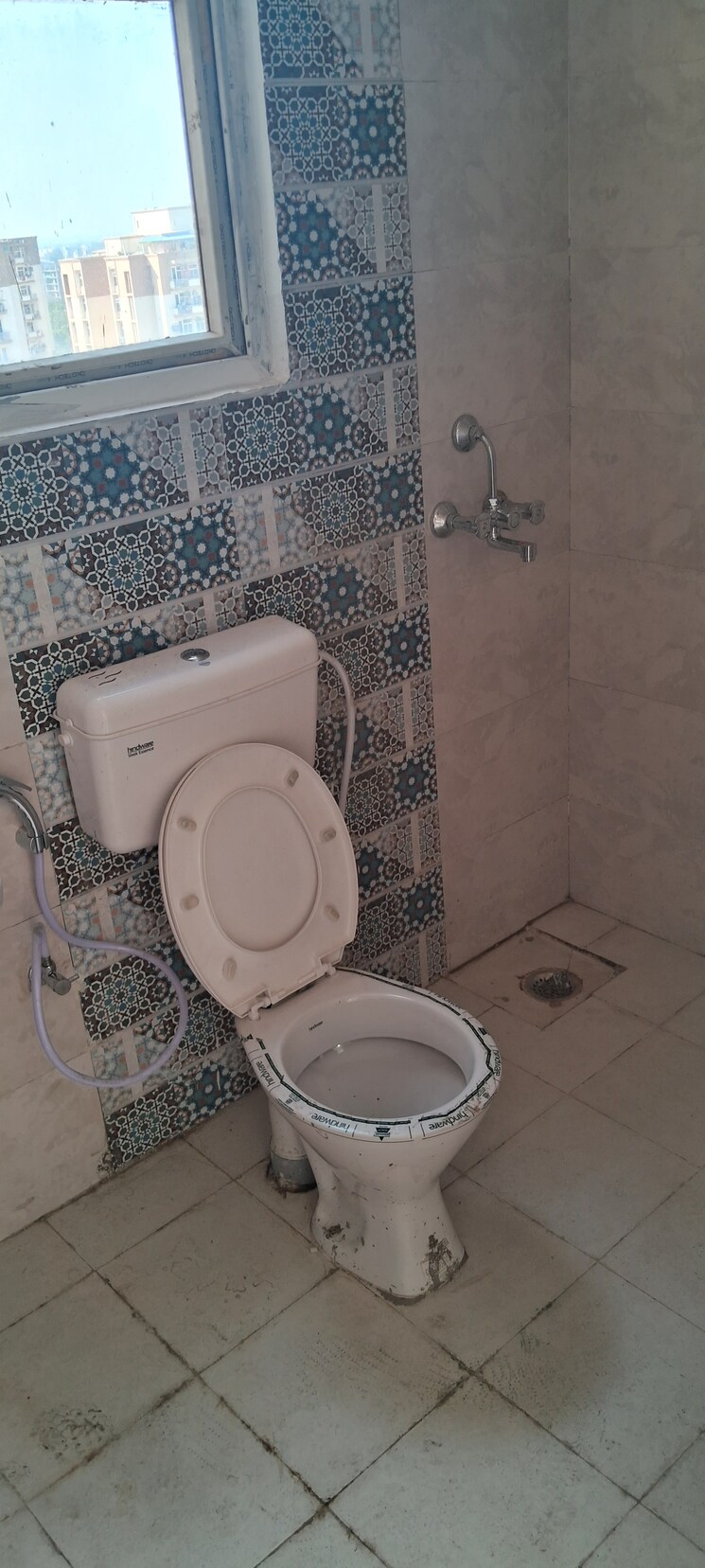 Bathroom, signature-global-proxima 2 Bedroom 674 Sq.Ft. Apartment In Sector 89 Gurgaon 8805054