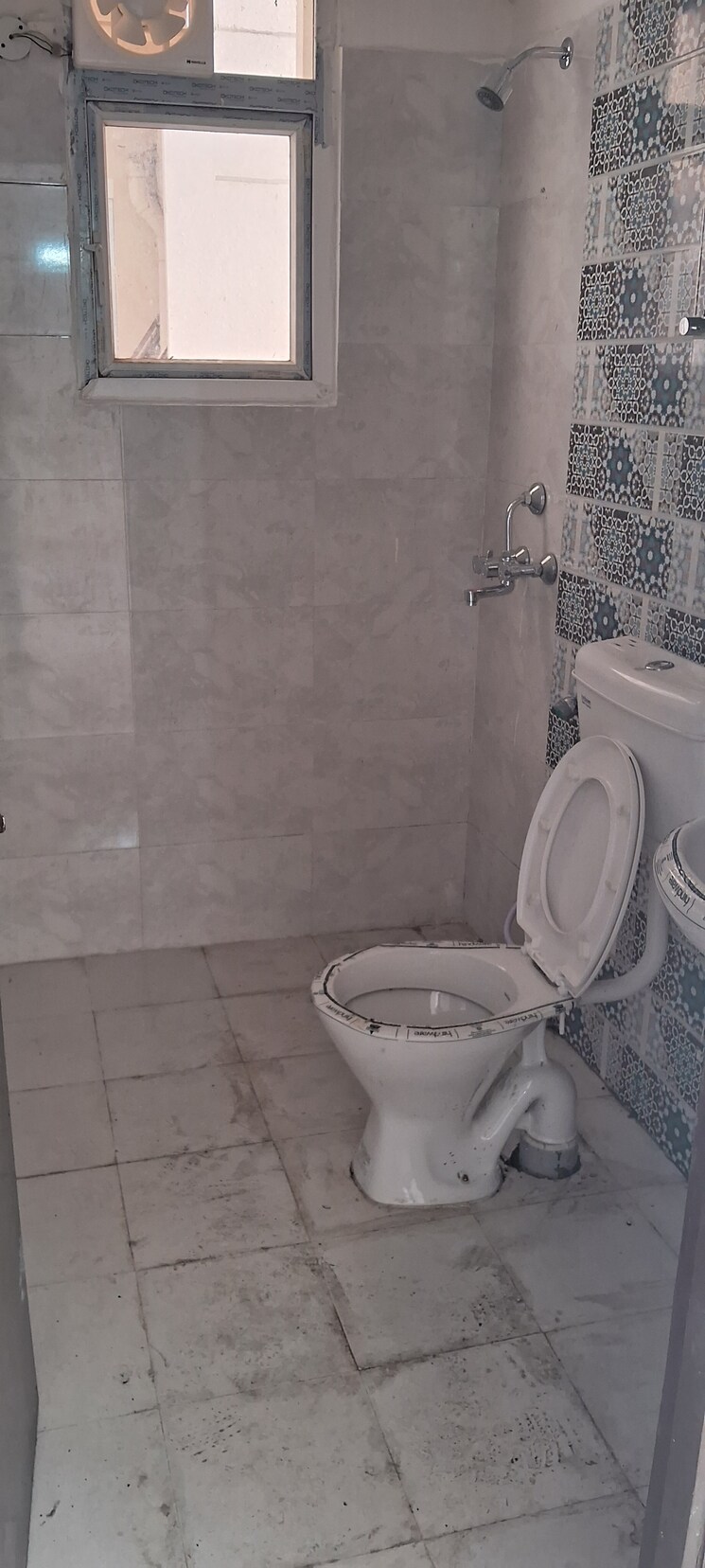 Bathroom, signature-global-proxima 2 Bedroom 674 Sq.Ft. Apartment In Sector 89 Gurgaon 8805054