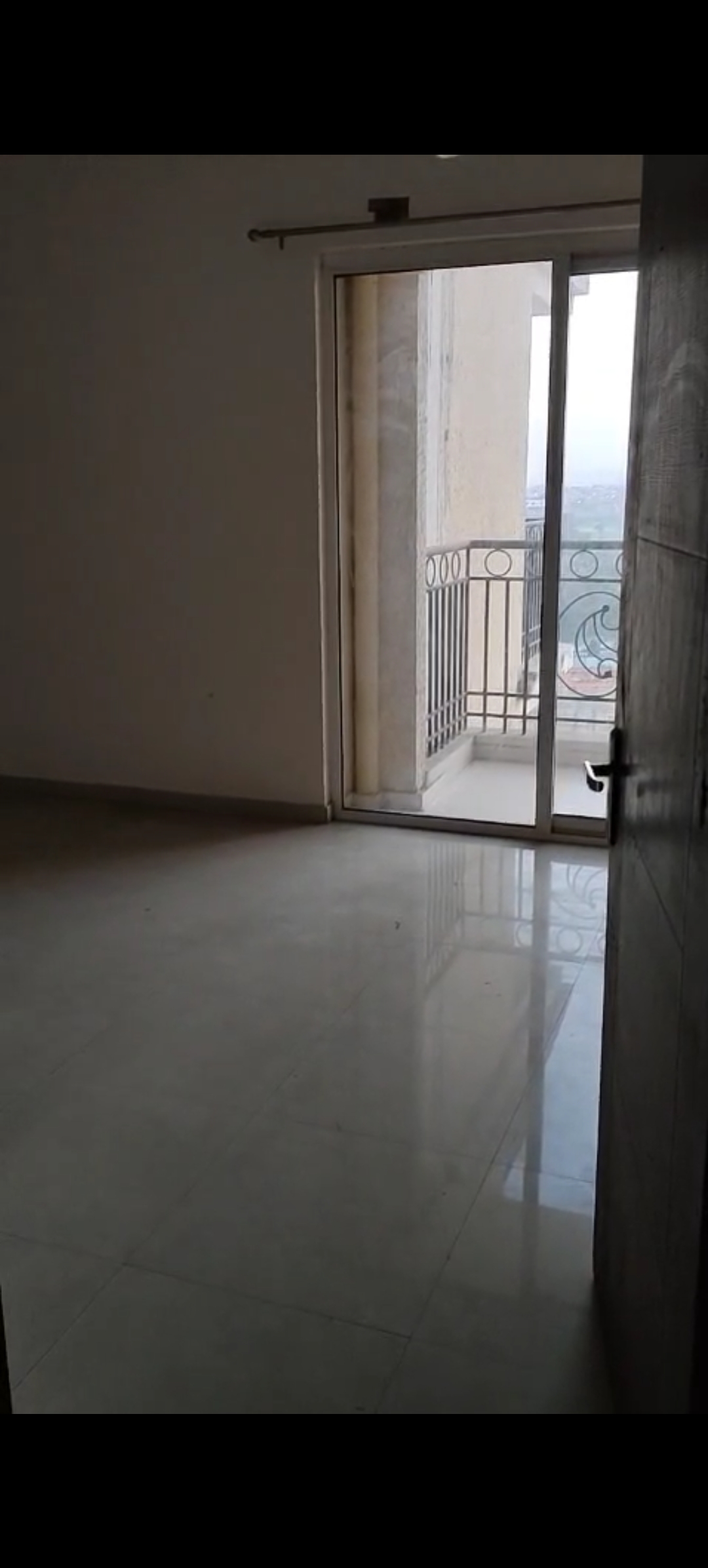 2 BHK Apartment For Rent in Prateek Grand Carnesia