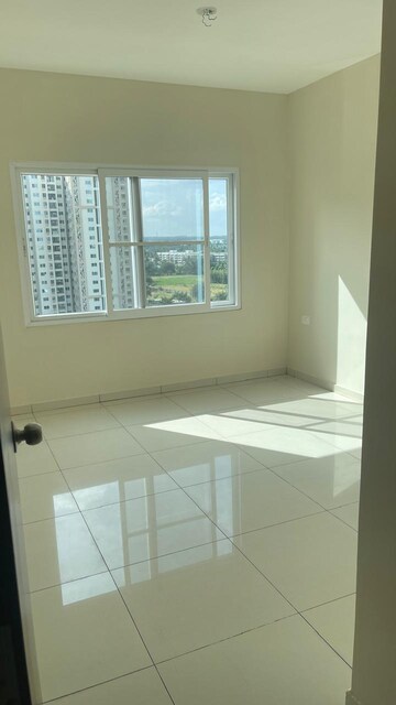 Room in 2 BHK Apartment at Shriram Greenfield Phase 2, Budigere – for Rent