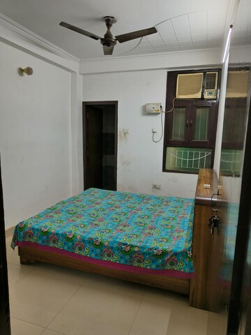 Bedroom in 1 BHK Builder Floor at Vasundhara Sector 3 – for Rent