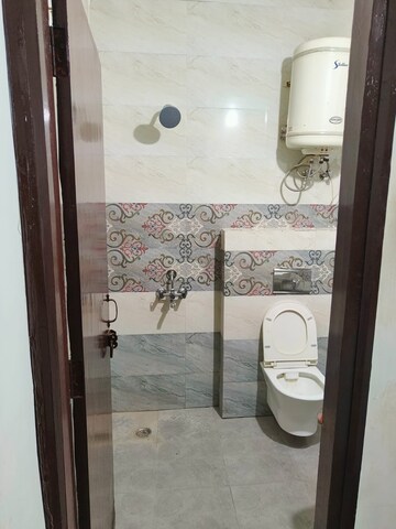 Bathroom in 1 BHK Builder Floor at Vasundhara Sector 3 – for Rent