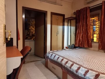 2 BHK Apartment For Sale in Prince Anwar Shah Road