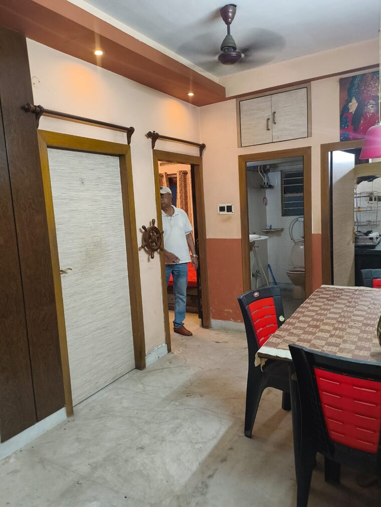 Living Room, prince anwar shah road 2 Bedroom 750 Sq.Ft. Apartment In Prince Anwar Shah Road Kolkata 8805211