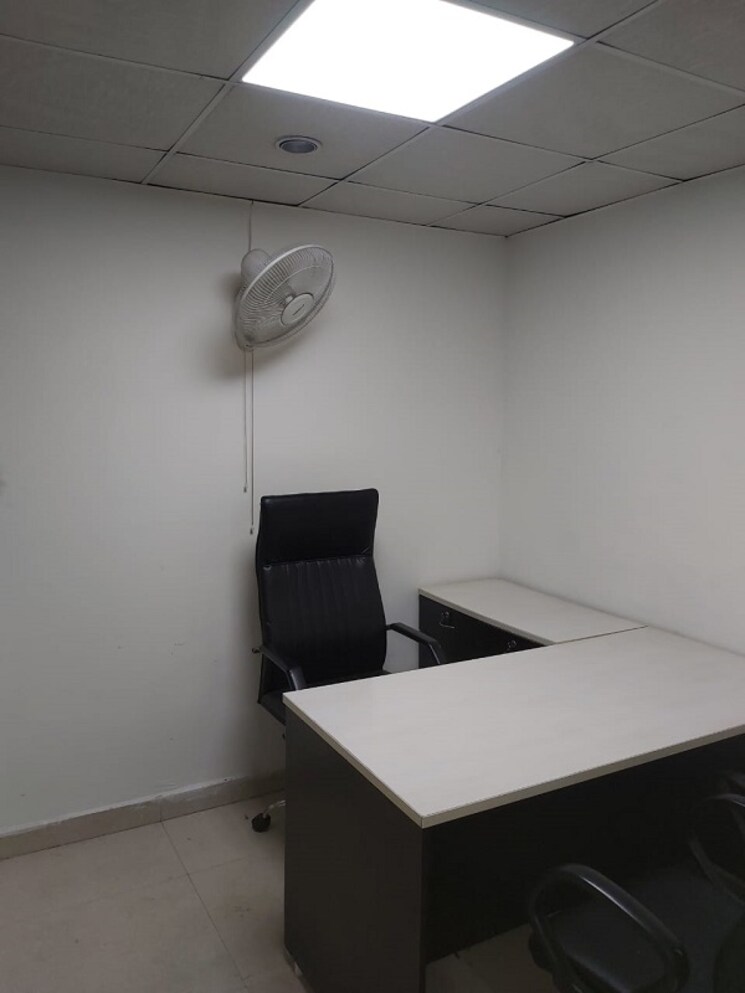 Team Area, sector 64 Commercial Office Space 1000 Sq.Ft. In Sector 64 Noida 8805176