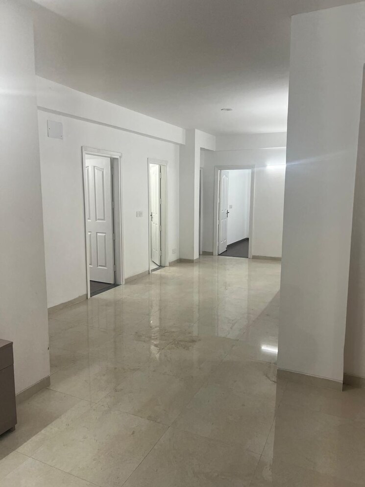 Room, bptp-park-sentosa 3 Bedroom 278 Sq.Yd. Apartment In Sector 77 Faridabad 8805197