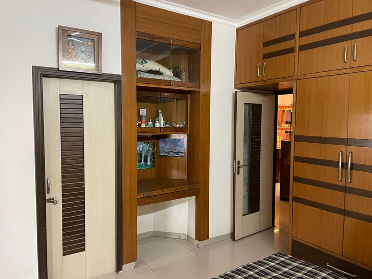 Room, sector 20 3 Bedroom 1800 Sq.Ft. Apartment In Sector 20 Panchkula 8805250