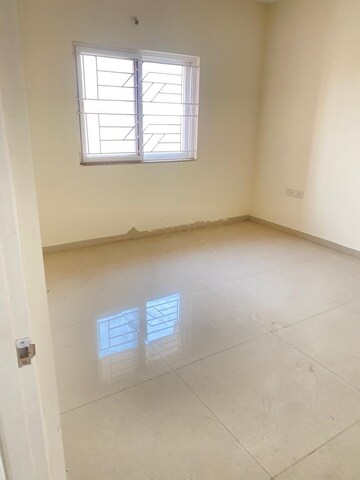 Room in 4 BHK Apartment at Avon Vista, Balewadi – for Rent