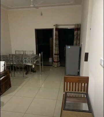 Living Room in 3 BHK Builder Floor at Sector 40 – for Rent