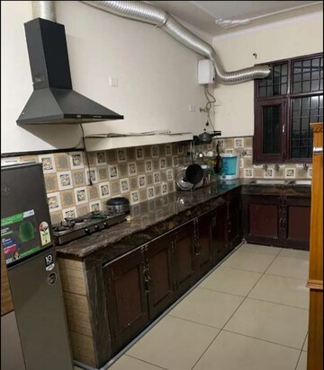 Kitchen in 3 BHK Builder Floor at Sector 40 – for Rent