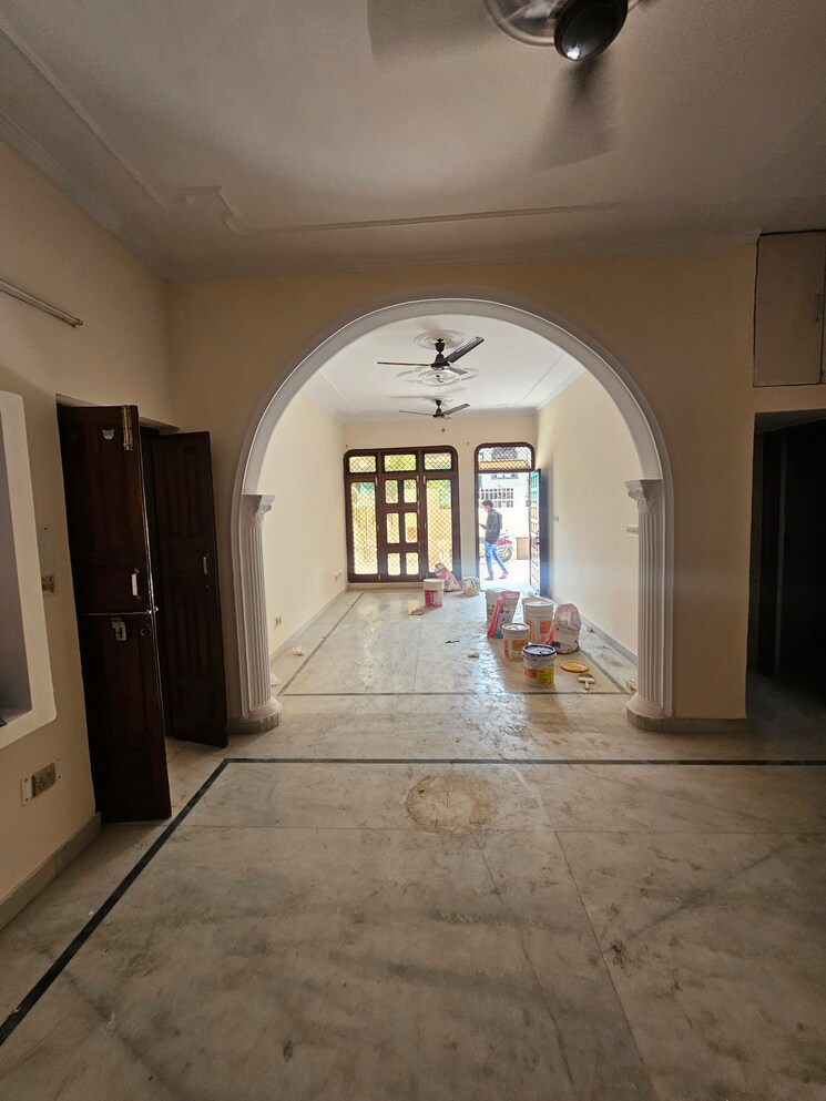 undefined, sector 9a 2 Bedroom 148 Sq.Yd. Builder Floor In Sector 9a Gurgaon 8805266