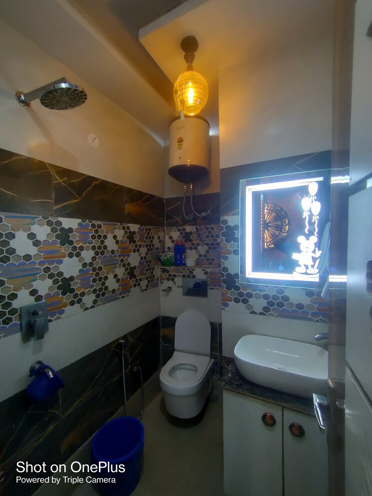 Bathroom, nawada 2 Bedroom 60 Sq.Yd. Builder Floor In Nawada Delhi 8805286