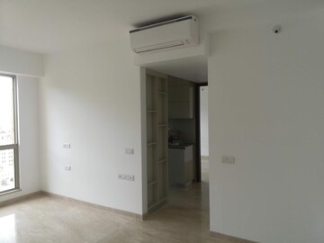 Room in 1 BHK Apartment at Hiranandani Zen Maple, Powai – for Rent