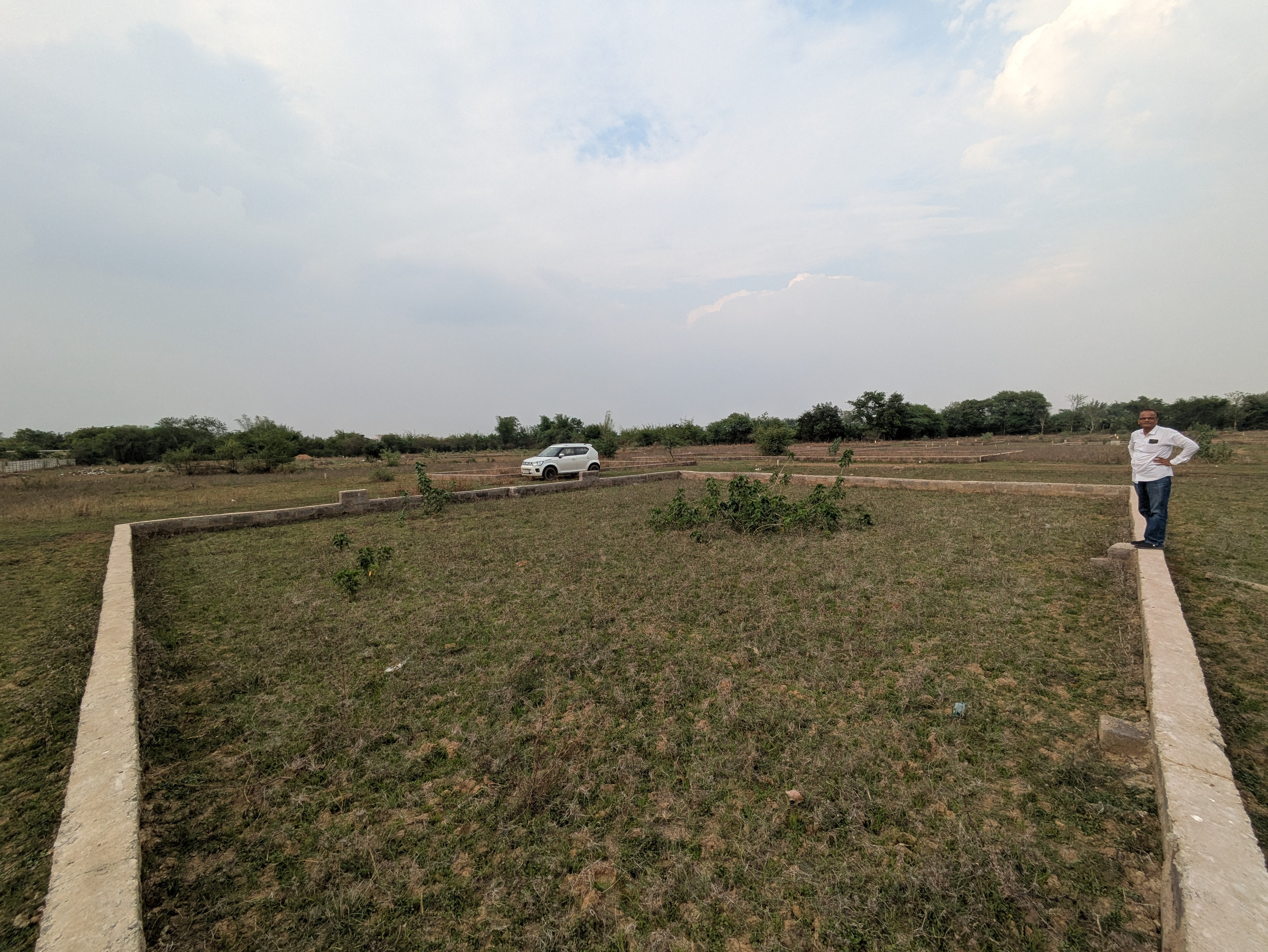 Plot For Sale in Kursi Road