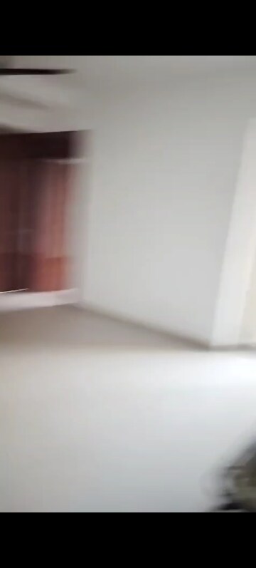 Room in 2 BHK Apartment at Prateek Grand City, Siddharth Vihar – for Rent
