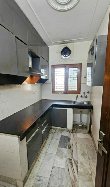 Kitchen in 3 BHK Builder Floor at New Rajinder Nagar – for Rent
