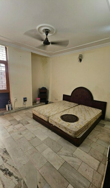 Bedroom in 3 BHK Builder Floor at New Rajinder Nagar – for Rent