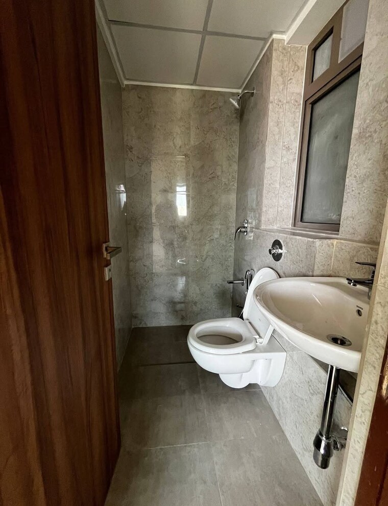 Bathroom, sheth-irene 2 Bedroom 1025 Sq.Ft. Apartment In Malad West Mumbai 8805387