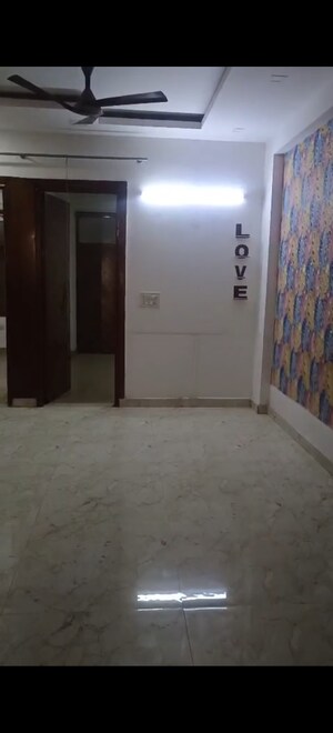 Room in 3 BHK Builder Floor at Niti Khand ii – for Sale