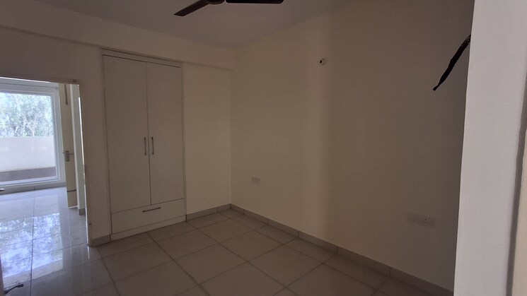 Room, ambala highway 3 Bedroom 1700 Sq.Ft. Apartment In Ambala Highway Zirakpur 8805373