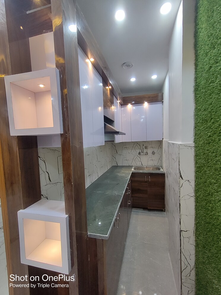 Kitchen, dwarka mor 1 Bedroom 40 Sq.Yd. Builder Floor In Dwarka Mor Delhi 8805379