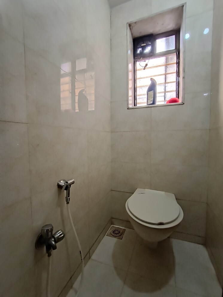 Bathroom, noahs-ark 1 Bedroom 580 Sq.Ft. Apartment In Borivali West Mumbai 8805388