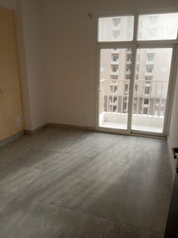 2 BHK Apartment For Rent in Supertech Czar Suites, Omicron I Greater Noida