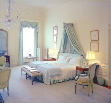 Bedroom in 6+ BHK Villa at Gamma I Greater Noida – for Rent