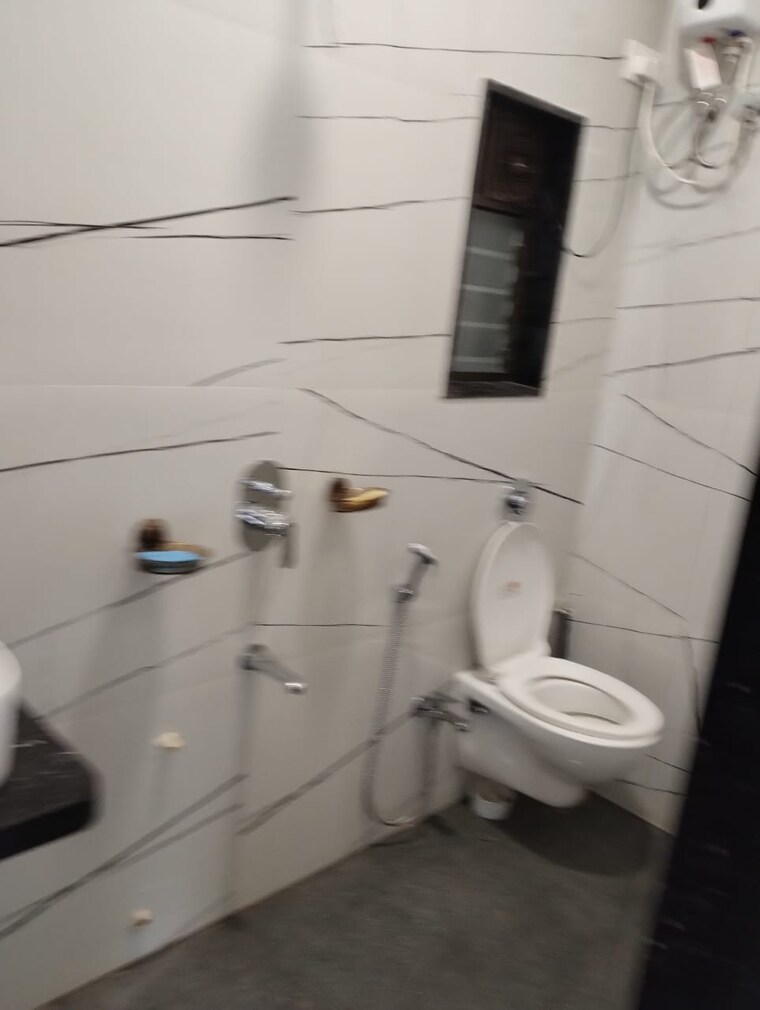 Bathroom, swapnalok-towers 2 Bedroom 700 Sq.Ft. Apartment In Malad East Mumbai 8805434