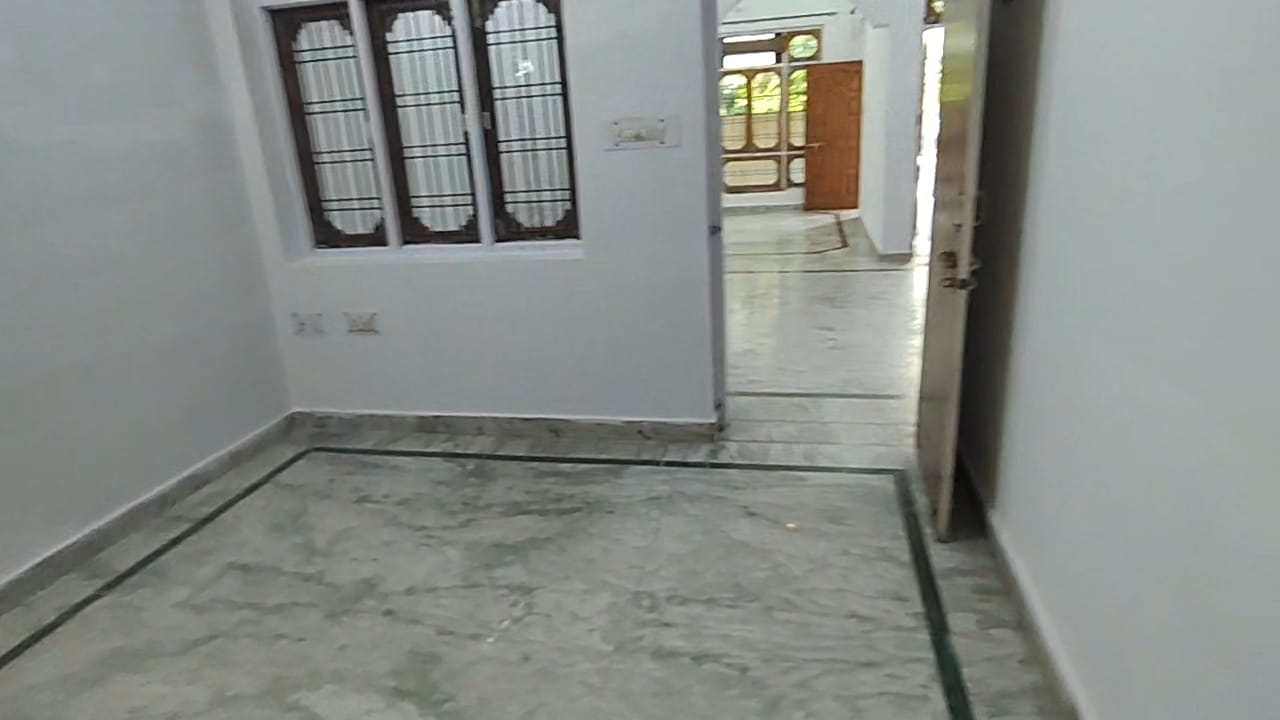 2 BHK Villa For Rent in Gomti Nagar