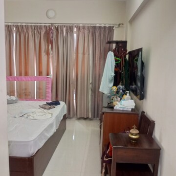 Team Area in 3 BHK Apartment at Darsshan Ricco, Lower Parel – for Sale