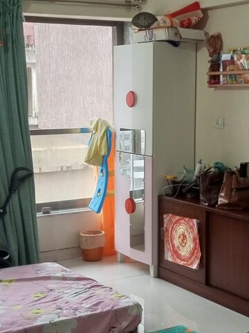 Furnished Amenities in 3 BHK Apartment at Darsshan Ricco, Lower Parel – for Sale