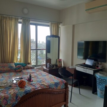 Bedroom in 3 BHK Apartment at Darsshan Ricco, Lower Parel – for Sale
