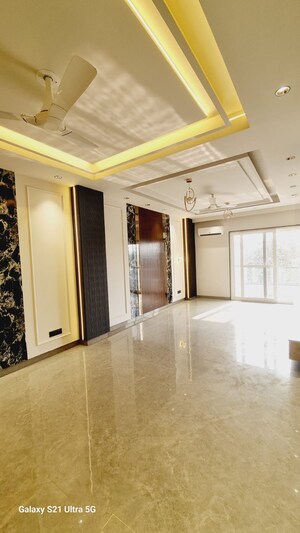 3 BHK Builder Floor For Sale in BPTP Amstoria Country Floor, Sector 102