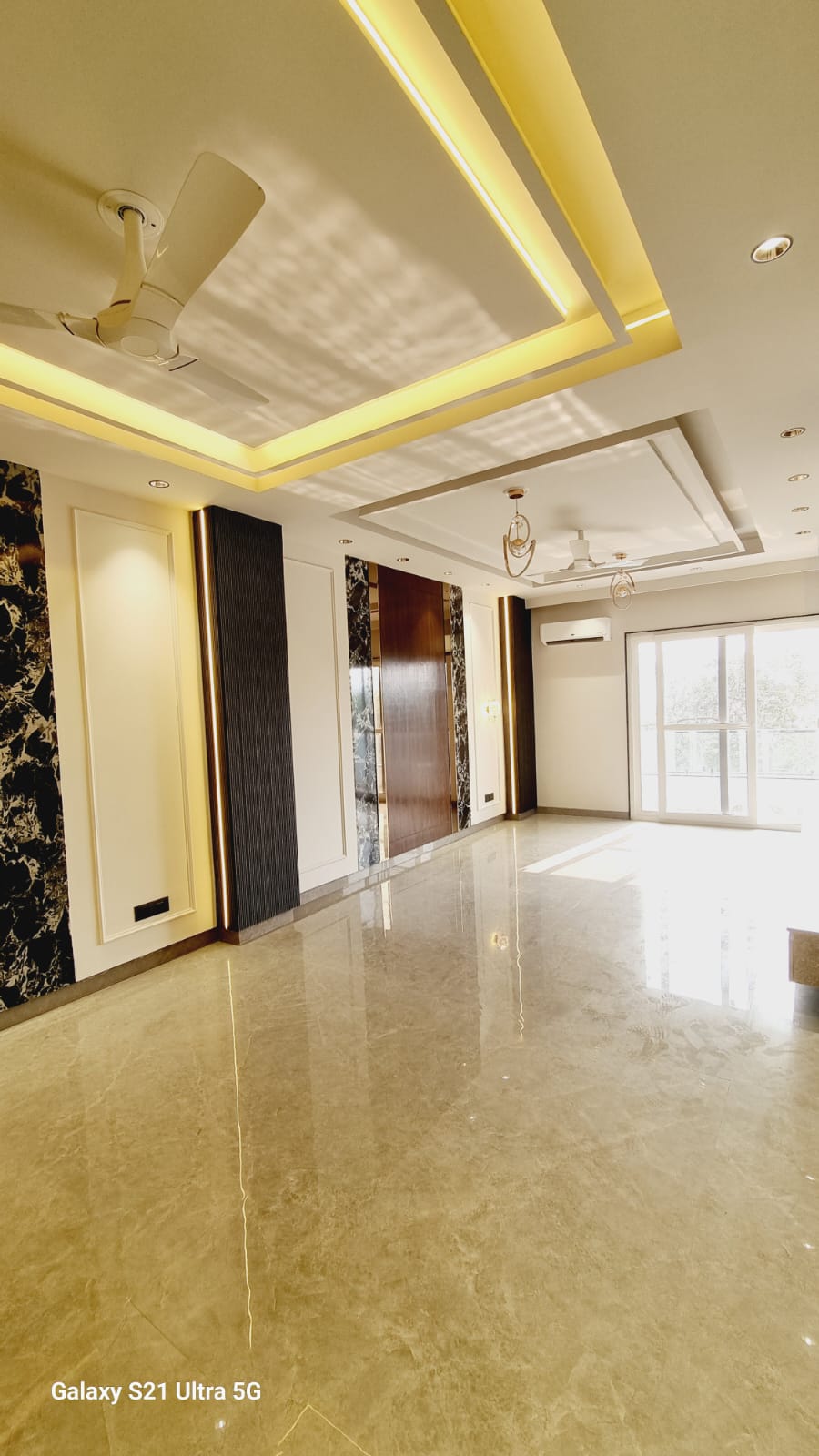 3 BHK + Servant Room,Extra Room Builder Floor For Sale in BPTP Amstoria Country Floor