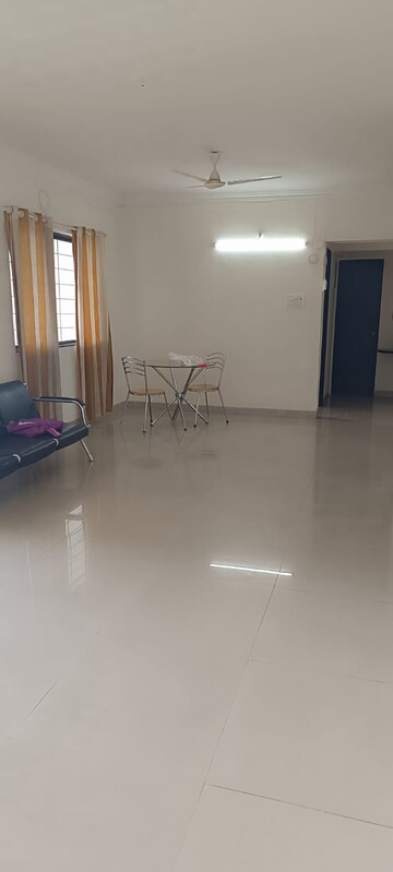 Room in 3.5 BHK Apartment at Sai Canary, Balewadi – for Rent