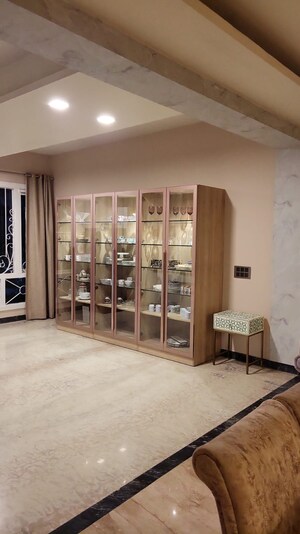 Room in 6+ BHK Independent House at 12 Vyjayanthi, Banjara Hills – for Sale