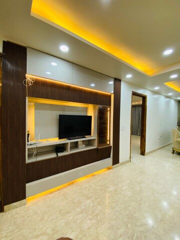 Room in 4 BHK Builder Floor at Sector 49 – for Rent