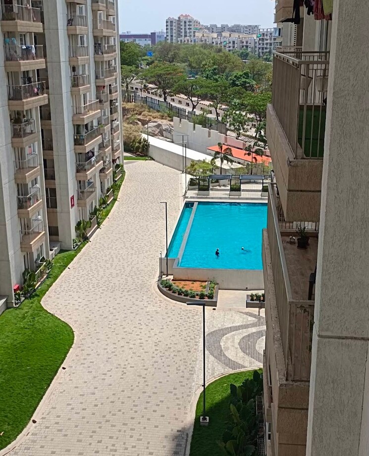 Balcony, incor-one-city 3 Bedroom 2000 Sq.Ft. Apartment In Kukatpally Hyderabad 8805580