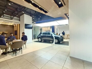 Parking in  Showroom at Phoenix Paragon Plaza, Kurla West – for Sale