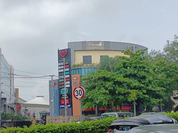 Showroom – Exterior View View at Phoenix Paragon Plaza, Kurla West - for Sale