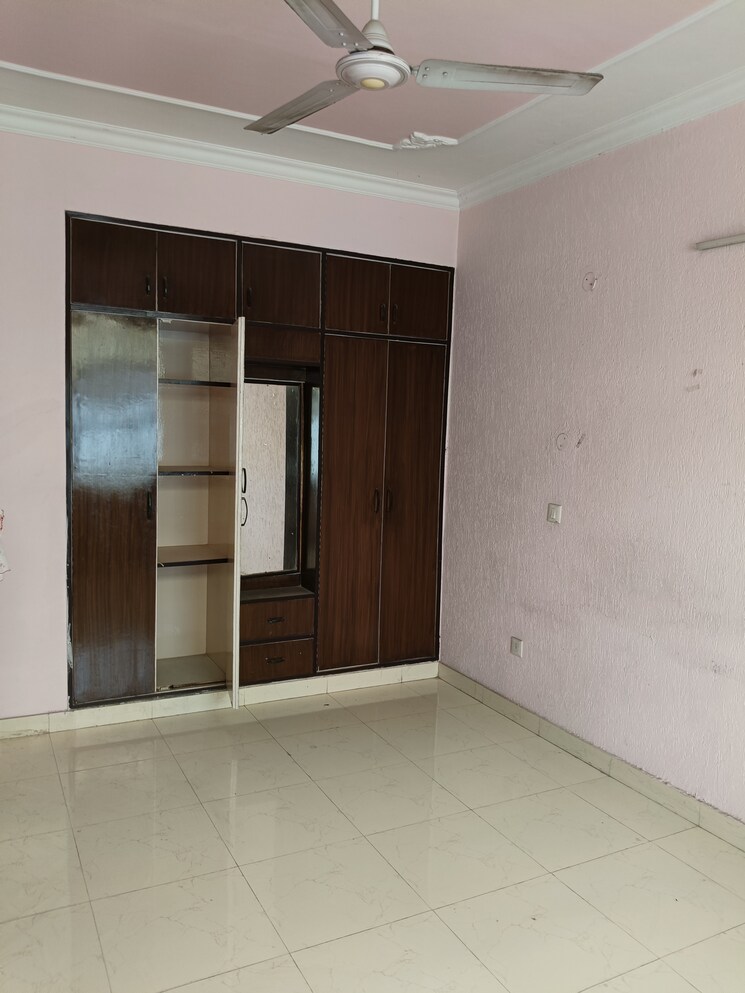 Room, us-pine-homes 3 Bedroom 1850 Sq.Ft. Builder Floor In Dhakoli Zirakpur 8805555