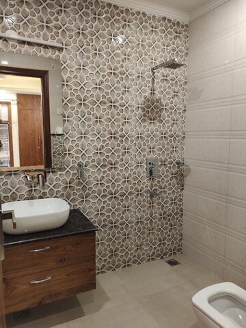 Bathroom in 2 BHK Builder Floor at Saket – for Rent
