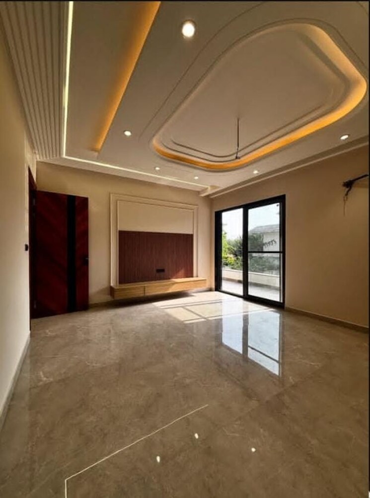 Room, sector 35 2 Bedroom 1800 Sq.Ft. Builder Floor In Sector 35 Faridabad 8805557
